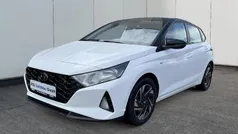 Polar white/ black Gebraucht 2021 Hyundai i20 Trend Kleinwagen | 17.990 € (Fairer Preis)