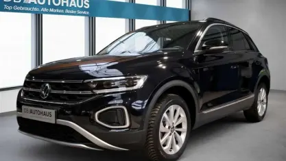 Gebraucht VW T-Roc Style 150 PS (110 kW) 2024 Schwarz SUV