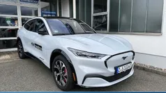 Space white Gebraucht 2023 Ford Mustang Mach-E Premium SUV | 45.590 € (Fairer Preis)