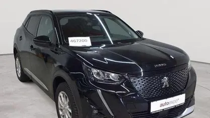 Gebraucht Peugeot 2008 Allure 131 PS (96 kW) 2021 SUV