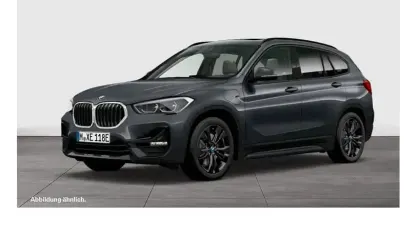 Gebraucht BMW X1 M Sport 125 PS (91 kW) 2022 Mineralgrau SUV