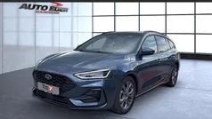 Chromablau (metallic) Gebraucht 2023 Ford Focus ST-Line Kombi | 25.880 € (Fairer Preis)