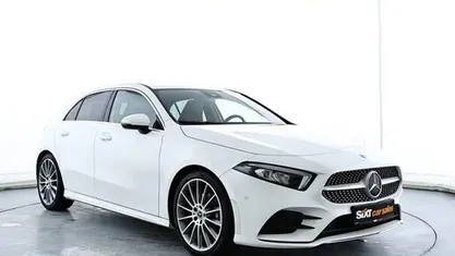 Gebraucht Mercedes A200 AMG line 163 PS (119 kW) 2022 Weiß Limousine