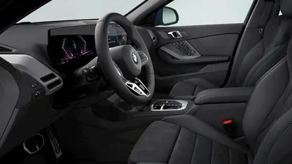 Gebraucht BMW 120 M Sport 170 PS (125 kW) 2025 Portimao blau Kleinwagen