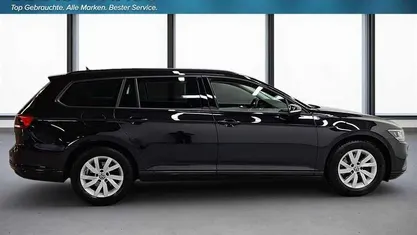 Gebraucht VW Passat 150 PS (110 kW) 2024 Schwarz Kombi