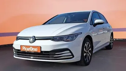 Gebraucht VW Golf VIII Life 131 PS (96 kW) 2022 Weiß Limousine