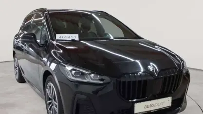 Gebraucht BMW 218 Active Tourer Performance 150 PS (110 kW) 2023 Saphirschwarz metallic Van / Kleinbus