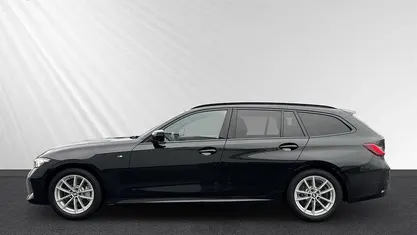 Gebraucht BMW 330 Performance 245 PS (180 kW) 2025 Schwarz Kombi
