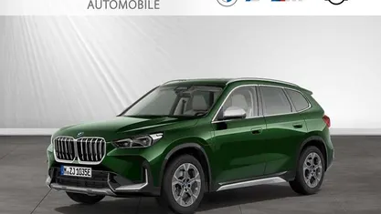 Gebraucht BMW X1 xLine 326 PS (239 kW) 2023 Sanremo green metallic SUV