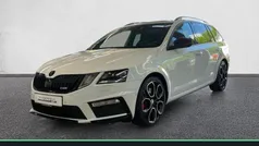Moonweißperleffekt Gebraucht 2020 Skoda Octavia RS Kombi | 31.890 € (Fairer Preis)