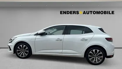 Gebraucht Renault Mégane IV Intens 140 PS (102 kW) 2021 Weiss Limousine