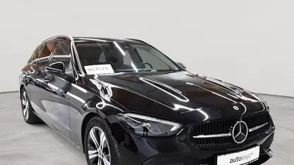 Gebraucht Mercedes C200 Avantgarde 163 PS (119 kW) 2023 Kombi