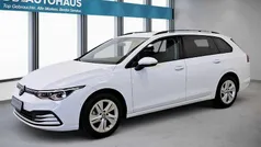 Weiß Gebraucht 2023 VW Golf VIII Life Kombi | 22.990 € (Fairer Preis)