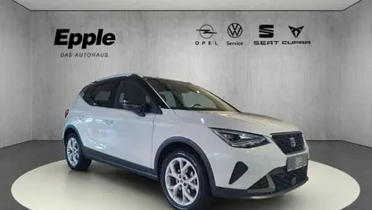 Gebraucht Seat Arona FR 150 PS (110 kW) 2022 Weiss SUV