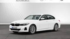 Gebraucht 2024 BMW 318 Efficient Dynamics Limousine | 33.333 € (Guter Preis)