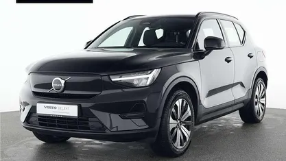 Schwarz Gebraucht 2022 Volvo XC40 Core SUV | 29.990 € (Fairer Preis)