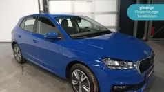Blau Gebraucht 2024 Skoda Fabia Selection Limousine | 22.440 € (Guter Preis)