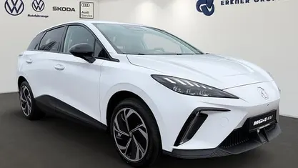 Second-hand MG MG4 EV 139 kW (190 CP) 2026 Alb Hatchback