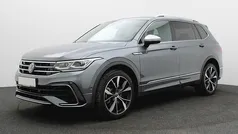 Platinum grey Gebraucht 2024 VW Tiguan Allspace R-line SUV | 43.950 € (Fairer Preis)