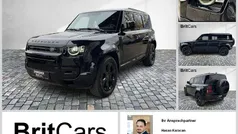 Schwarz (metallic) Gebraucht 2024 Land Rover Defender SE Dynamic SUV | 86.240 € (Fairer Preis)