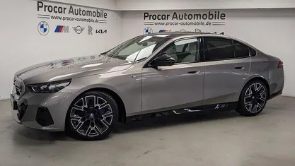 Gebraucht BMW i5 Comfort Edition 442 kW (601 PS) 2025 Grau Limousine