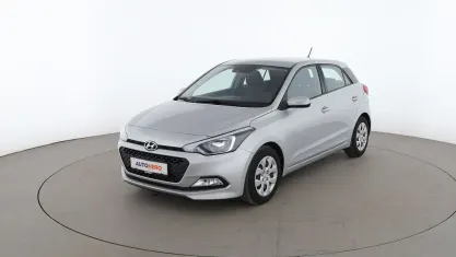 Gebraucht Hyundai i20 Trend 101 PS (74 kW) 2017 Silber Kleinwagen