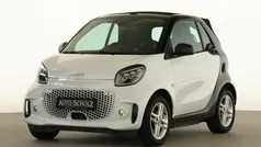 Bodypanels in white Gebraucht 2022 Smart ForTwo Electric Drive Exclusive Cabrio | 15.372 € (Fairer Preis)