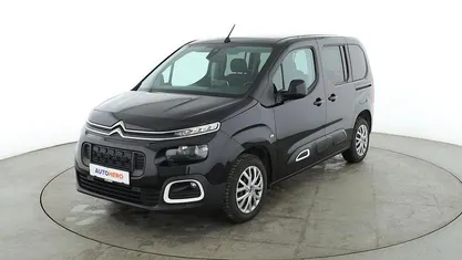 Schwarz Gebraucht 2020 Citroën Berlingo Feel Van / Kleinbus | 18.040 € (Fairer Preis)