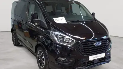 Usata Ford Tourneo Sport 185 CV (136 kW) 2021 Nero Monovolume