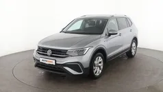 Grau Gebraucht 2024 VW Tiguan Allspace Life SUV | 38.490 € (Fairer Preis)
