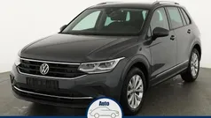 Delfingrau metallic Gebraucht 2021 VW Tiguan Life SUV | 27.995 € (Fairer Preis)