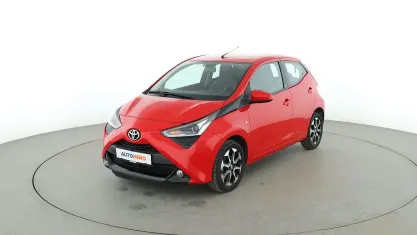 Gebraucht Toyota Aygo X-play 72 PS (52 kW) 2020 Rot Kleinwagen