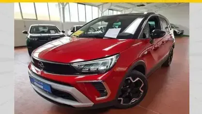 Gebraucht Opel Crossland Ultimate 131 PS (96 kW) 2023 Lackierung peperoncino red/met SUV