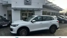 Oryxweiß perlmutteffekt (metallic) Gebraucht 2024 VW Tiguan Life SUV | 39.900 € (Fairer Preis)