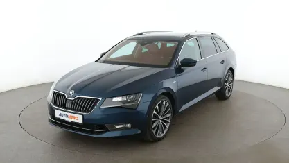Gebraucht Skoda Superb LAURIN & KLEMENT 280 PS (205 kW) 2016 Blau Kombi