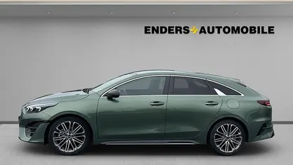 Neu Kia ProCeed GT-Line 140 PS (102 kW) 2025 Exg) experience green met. (gruen Kombi