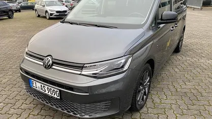 Gebraucht VW Caddy Maxi Dark Label 116 PS (85 kW) 2025 Indiumgrau metallic Van / Kleinbus