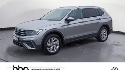 Silber Gebraucht 2022 VW Tiguan Allspace Life SUV | 29.830 € (Fairer Preis)