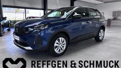 Blau (metallic) Gebraucht 2023 Peugeot 3008 Active SUV | 21.380 € (Superpreis)
