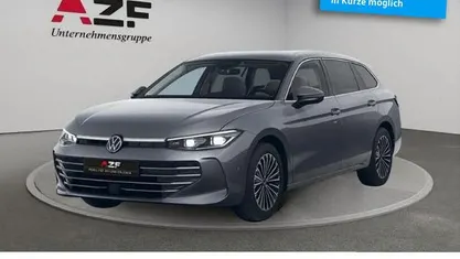 Grau Gebraucht 2024 VW Passat Elegance Kombi | 42.890 € (Fairer Preis)
