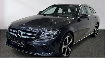 Grau Gebraucht 2020 Mercedes C300e Avantgarde Limousine | 24.590 € (Guter Preis)