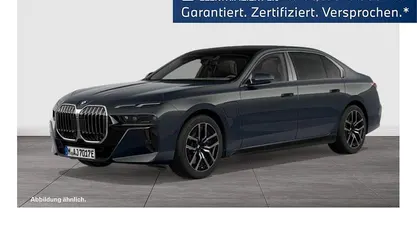 Gebraucht BMW 750e M Sport 489 PS (359 kW) 2024 Grau Limousine