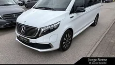 Bergkristallweiß Gebraucht 2022 Mercedes EQV300 Avantgarde Van / Kleinbus | 43.850 € (Superpreis)