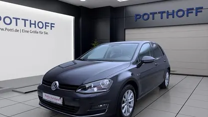 Gebraucht VW Golf VII LOUNGE 125 PS (91 kW) 2015 Limousine