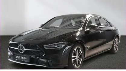 Gebraucht Mercedes CLA200 163 PS (119 kW) 2025 Schwarz Coupé