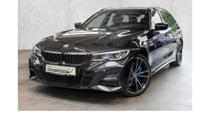Gebraucht BMW 330 M Sport 258 PS (189 kW) 2022 Schwarz Kombi