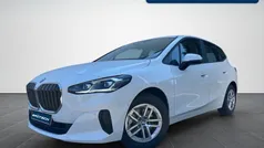 Alpinweiss iii Gebraucht 2024 BMW 218 Active Tourer Luxury Line Van / Kleinbus | 31.880 € (Guter Preis)