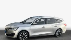 Silber Gebraucht 2023 Ford Focus Titanium Kombi | 20.800 € (Guter Preis)
