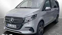 Gebraucht 2025 Mercedes V300 Avantgarde Van / Kleinbus | 93.891 € (Fairer Preis)