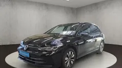Gebraucht 2024 VW Golf VIII Life Limousine | 28.400 € (Fairer Preis)